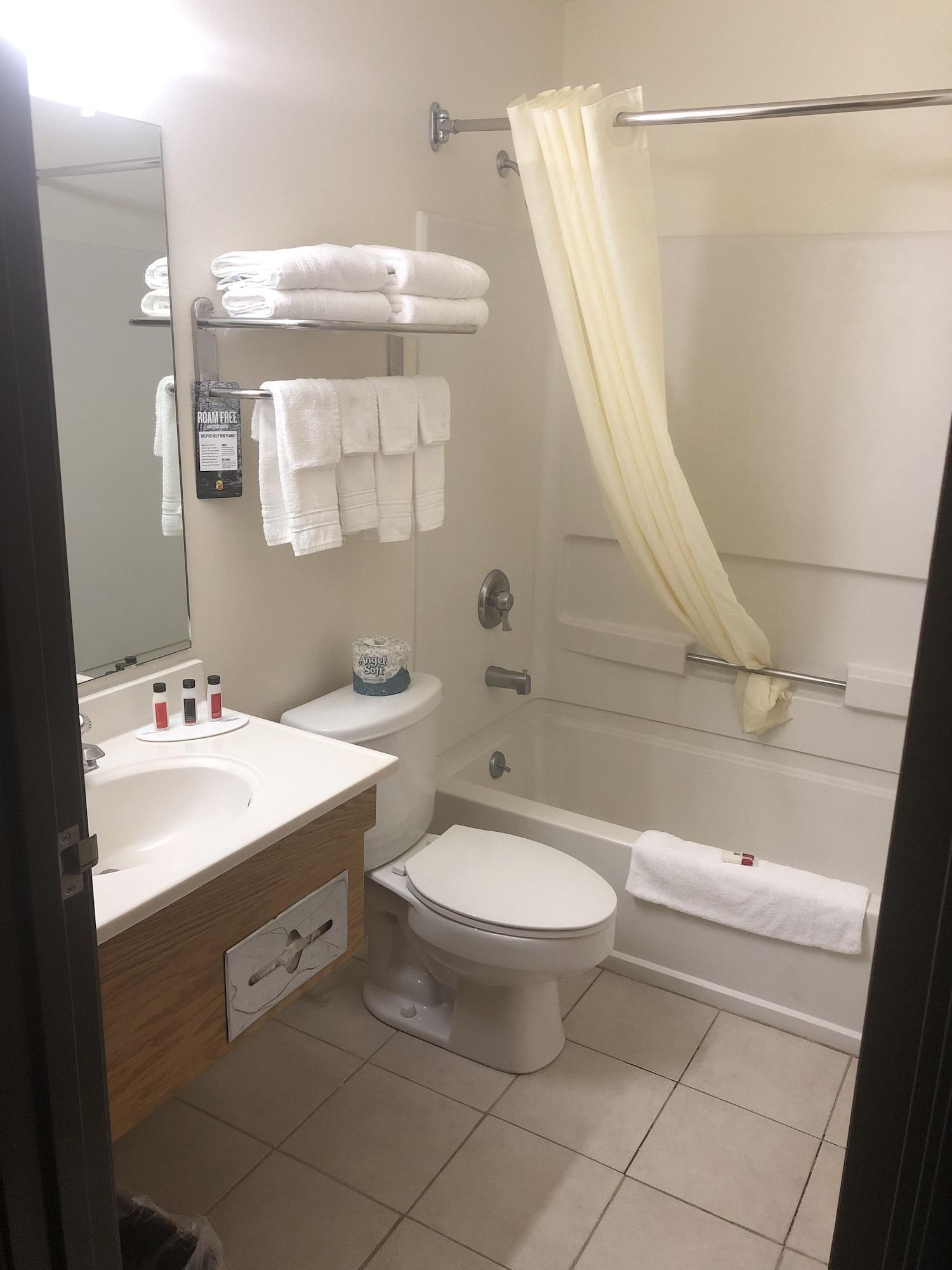 Super 8 By Wyndham Co