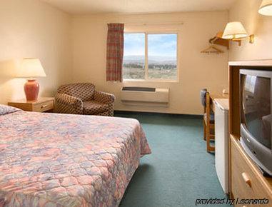 Super 8 By Wyndham Co Hotel 2*